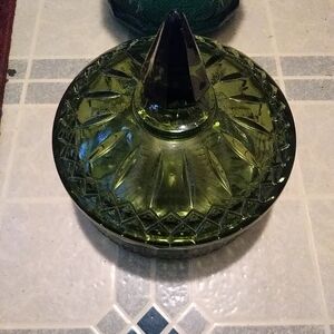 L.e Smith Green candy dish pretty.